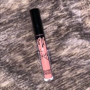 Kylie Cosmetics Matte Liquid Lipstick- One Wish